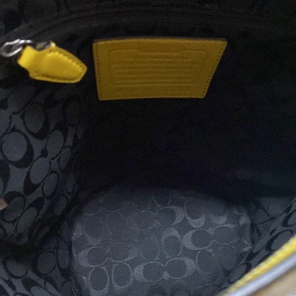 Coach Duffle 16 Bucket Original Legacy Vintage Purse Bag Crossbody Leather Yello - Picture 6 of 6